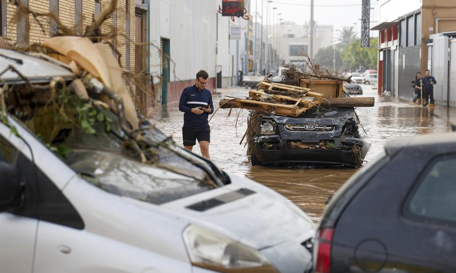 inundaciones-poligono-industrial-dana-valencia-30-octubre-2024-efe.jpg